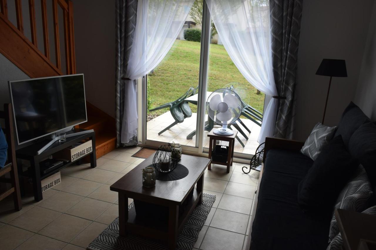 Location Maison A Cajarc 46160 Exterior photo